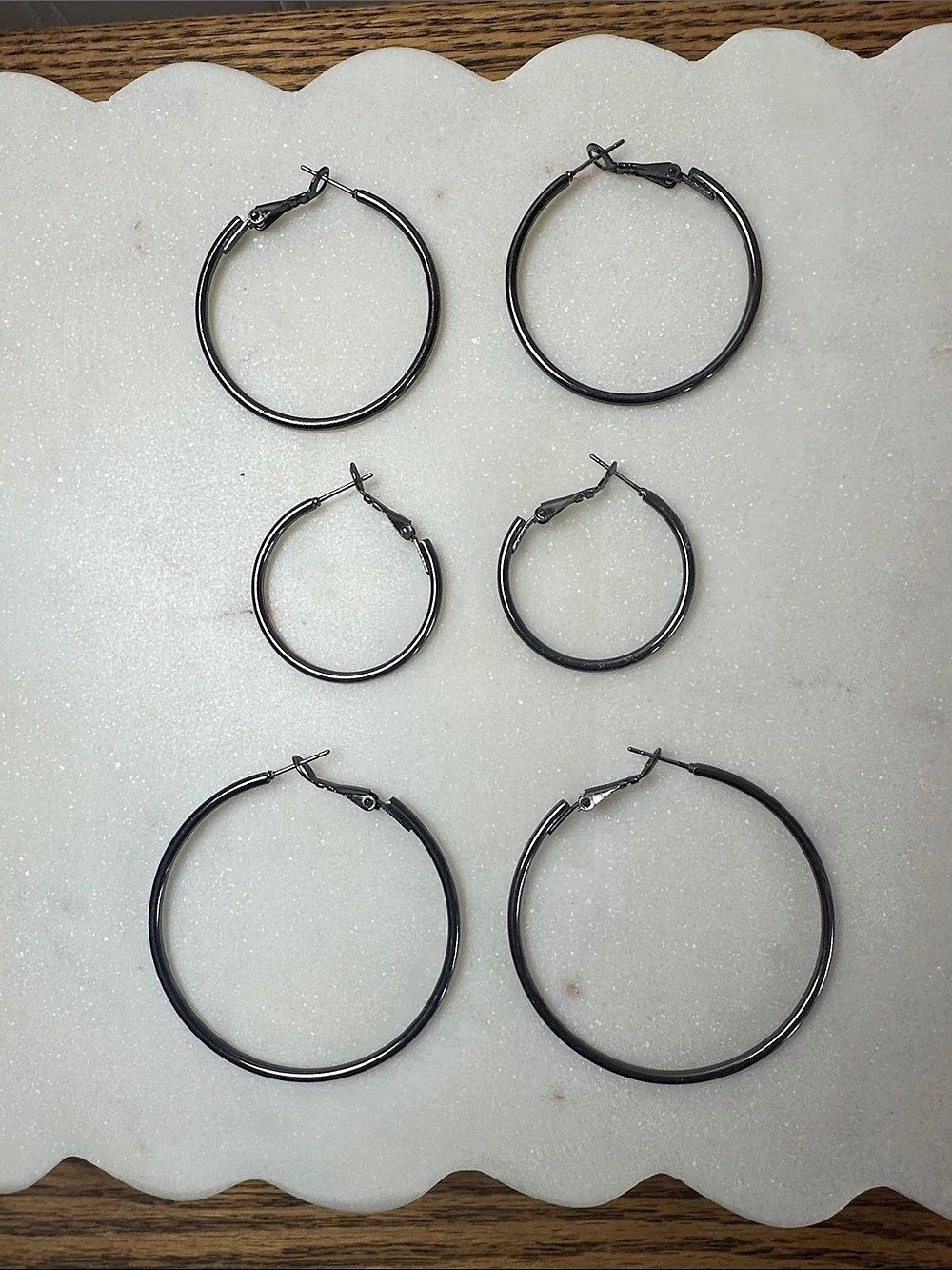 Black Hoop Earrings Set